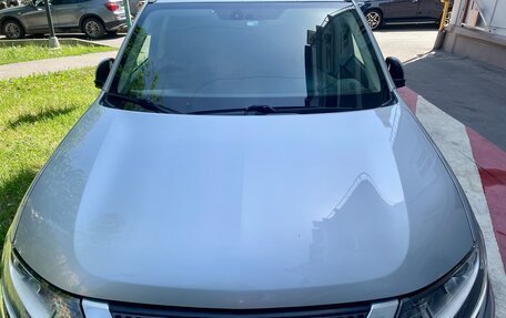 Mitsubishi Outlander III рестайлинг 3, 2018 год, 2 100 000 рублей, 8 фотография