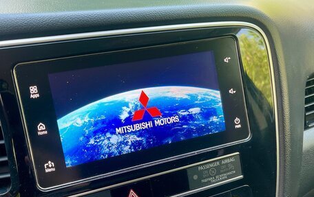 Mitsubishi Outlander III рестайлинг 3, 2018 год, 2 100 000 рублей, 11 фотография