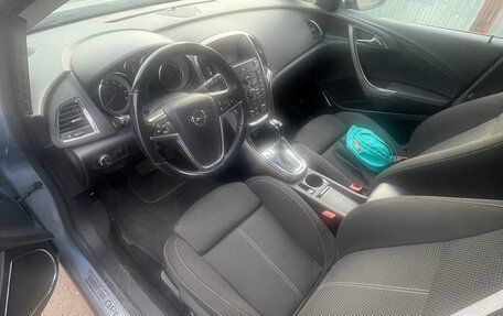 Opel Astra J, 2010 год, 777 000 рублей, 2 фотография