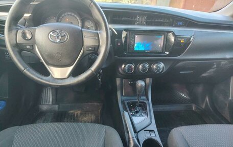 Toyota Corolla, 2013 год, 1 075 000 рублей, 10 фотография