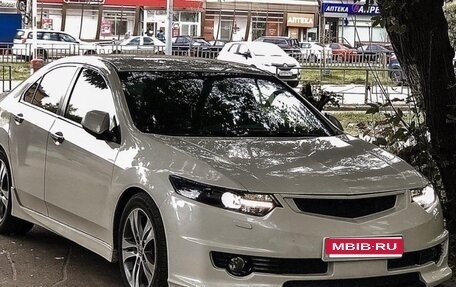 Honda Accord VIII рестайлинг, 2011 год, 1 250 000 рублей, 1 фотография