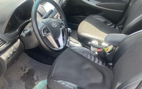 Hyundai Solaris II рестайлинг, 2011 год, 750 000 рублей, 7 фотография