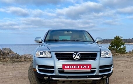 Volkswagen Touareg III, 2004 год, 1 000 000 рублей, 2 фотография