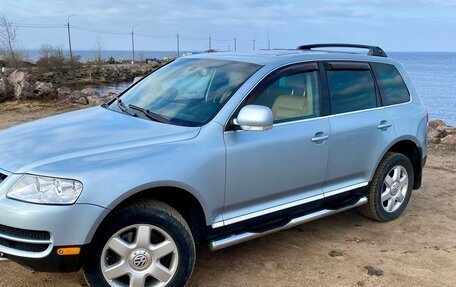 Volkswagen Touareg III, 2004 год, 1 000 000 рублей, 9 фотография