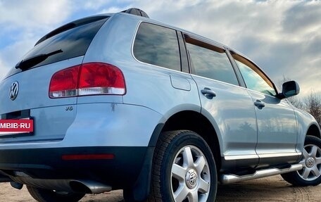Volkswagen Touareg III, 2004 год, 1 000 000 рублей, 21 фотография