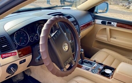 Volkswagen Touareg III, 2004 год, 1 000 000 рублей, 28 фотография
