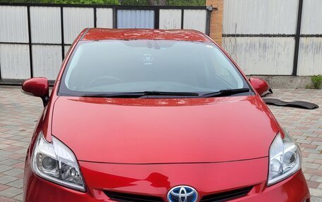 Toyota Prius, 2015 год, 1 250 000 рублей, 2 фотография