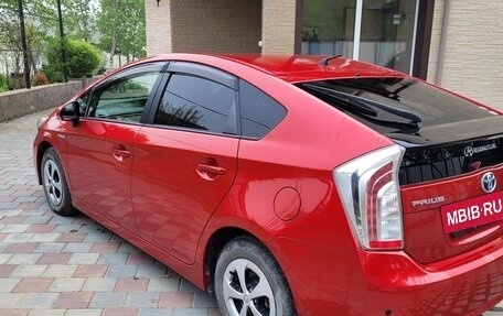 Toyota Prius, 2015 год, 1 250 000 рублей, 6 фотография