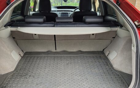 Toyota Prius, 2015 год, 1 250 000 рублей, 16 фотография
