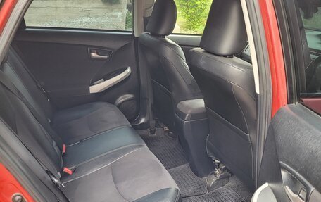 Toyota Prius, 2015 год, 1 250 000 рублей, 9 фотография