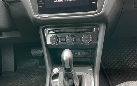Volkswagen Tiguan II, 2019 год, 2 200 000 рублей, 9 фотография