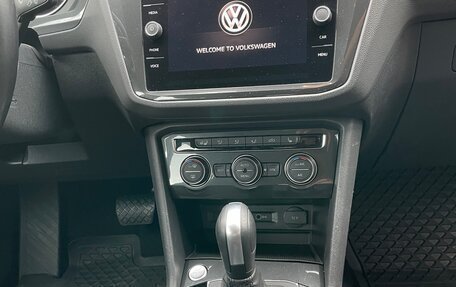 Volkswagen Tiguan II, 2019 год, 2 200 000 рублей, 8 фотография
