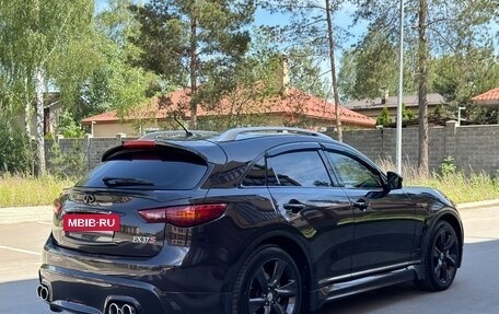 Infiniti FX II, 2011 год, 2 400 000 рублей, 10 фотография