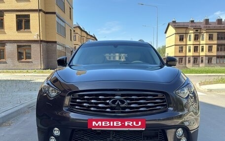Infiniti FX II, 2011 год, 2 400 000 рублей, 3 фотография