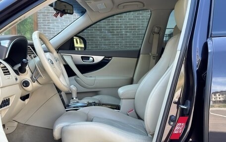 Infiniti FX II, 2011 год, 2 400 000 рублей, 23 фотография