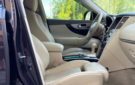 Infiniti FX II, 2011 год, 2 400 000 рублей, 36 фотография