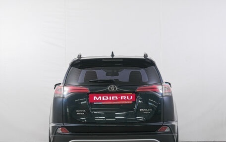 Toyota RAV4, 2018 год, 2 799 000 рублей, 6 фотография