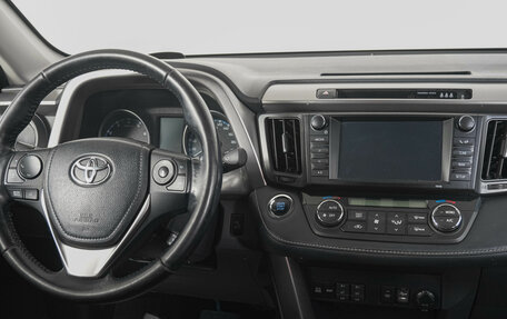 Toyota RAV4, 2018 год, 2 799 000 рублей, 13 фотография