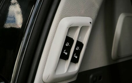 Toyota Land Cruiser Prado 150 рестайлинг 2, 2010 год, 2 388 000 рублей, 22 фотография