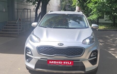 KIA Sportage IV рестайлинг, 2018 год, 2 200 000 рублей, 1 фотография