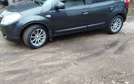 Renault Sandero I, 2010 год, 500 000 рублей, 3 фотография