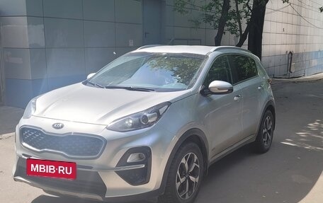 KIA Sportage IV рестайлинг, 2018 год, 2 200 000 рублей, 2 фотография
