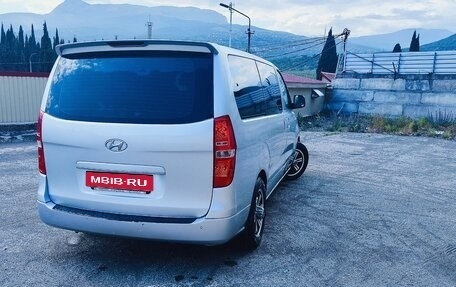 Hyundai Grand Starex Grand Starex I рестайлинг 2, 2008 год, 1 150 000 рублей, 3 фотография