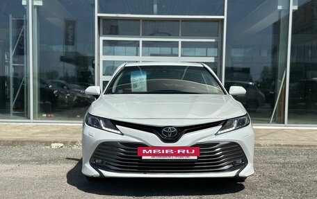 Toyota Camry, 2020 год, 3 150 000 рублей, 2 фотография