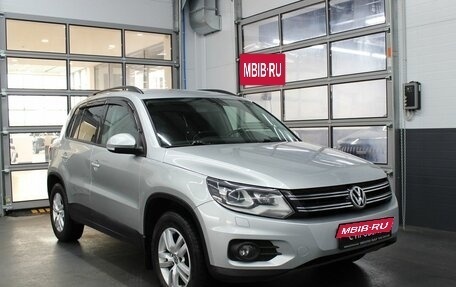 Volkswagen Tiguan I, 2011 год, 935 000 рублей, 3 фотография