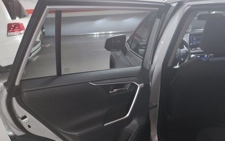 Toyota RAV4, 2020 год, 3 100 000 рублей, 8 фотография