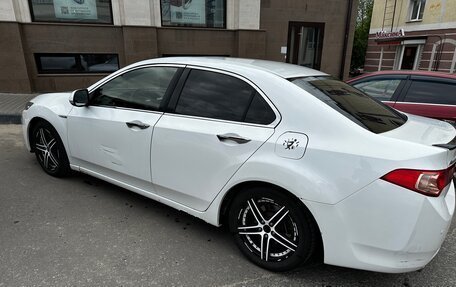 Honda Accord VIII рестайлинг, 2012 год, 1 330 000 рублей, 9 фотография