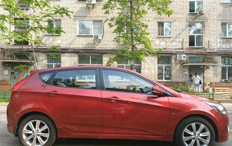 Hyundai Solaris II рестайлинг, 2015 год, 1 200 000 рублей, 3 фотография