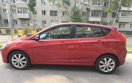 Hyundai Solaris II рестайлинг, 2015 год, 1 200 000 рублей, 5 фотография