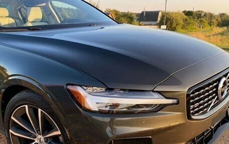 Volvo S60 III, 2021 год, 2 700 000 рублей, 1 фотография