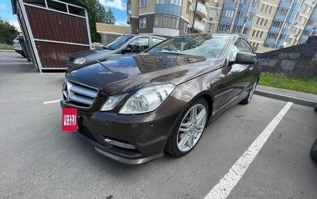 Mercedes-Benz E-Класс, 2012 год, 1 999 000 рублей, 5 фотография