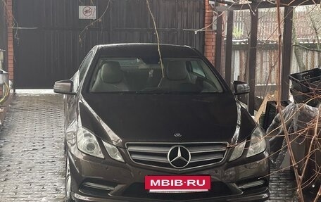 Mercedes-Benz E-Класс, 2012 год, 1 999 000 рублей, 4 фотография