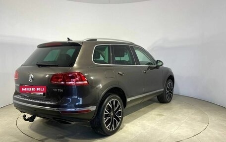 Volkswagen Touareg III, 2015 год, 1 999 000 рублей, 6 фотография