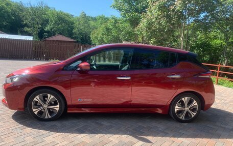 Nissan Leaf II, 2017 год, 1 590 000 рублей, 3 фотография