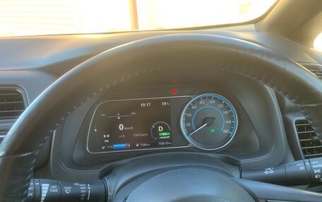 Nissan Leaf II, 2017 год, 1 590 000 рублей, 25 фотография