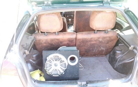 Mitsubishi Colt VI рестайлинг, 2002 год, 185 000 рублей, 2 фотография