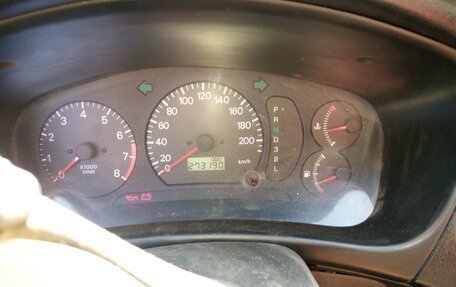 Mitsubishi Colt VI рестайлинг, 2002 год, 185 000 рублей, 3 фотография