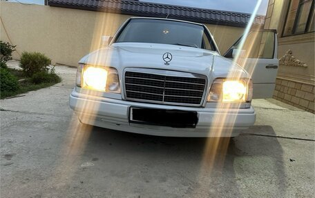 Mercedes-Benz E-Класс, 1994 год, 375 000 рублей, 3 фотография