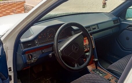 Mercedes-Benz E-Класс, 1994 год, 375 000 рублей, 5 фотография