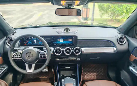 Mercedes-Benz GLB, 2022 год, 2 585 000 рублей, 13 фотография