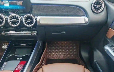 Mercedes-Benz GLB, 2022 год, 2 585 000 рублей, 15 фотография