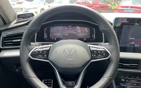 Volkswagen Tiguan II, 2021 год, 2 540 000 рублей, 12 фотография