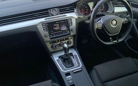 Volkswagen Passat B8 рестайлинг, 2015 год, 1 573 000 рублей, 11 фотография