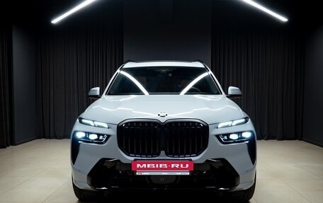 BMW X7, 2024 год, 19 000 000 рублей, 2 фотография