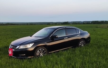 Honda Accord IX рестайлинг, 2013 год, 1 500 000 рублей, 2 фотография
