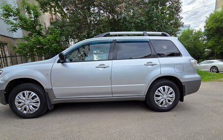 Mitsubishi Outlander III рестайлинг 3, 2003 год, 550 000 рублей, 5 фотография
